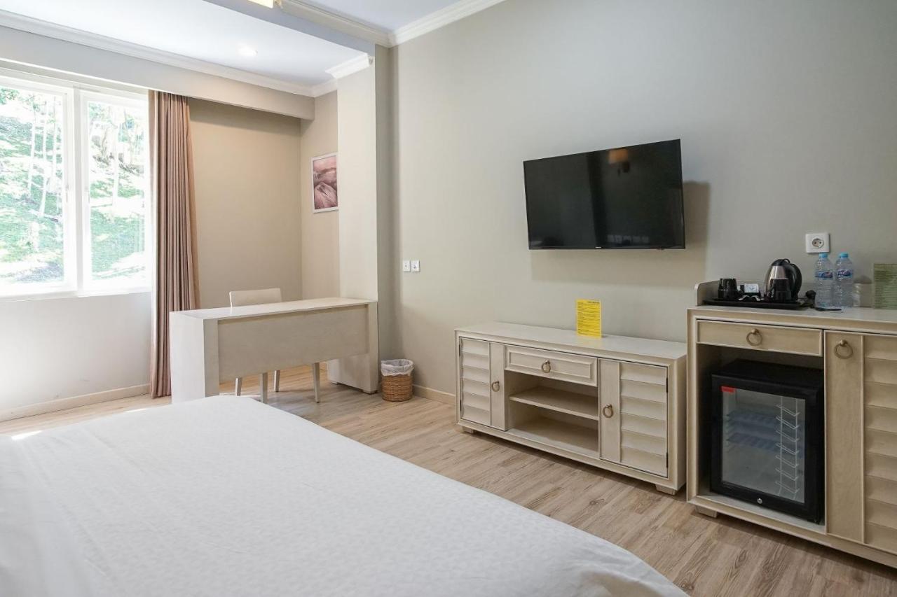 Hotel Villa Emitta Tomohon Exterior foto